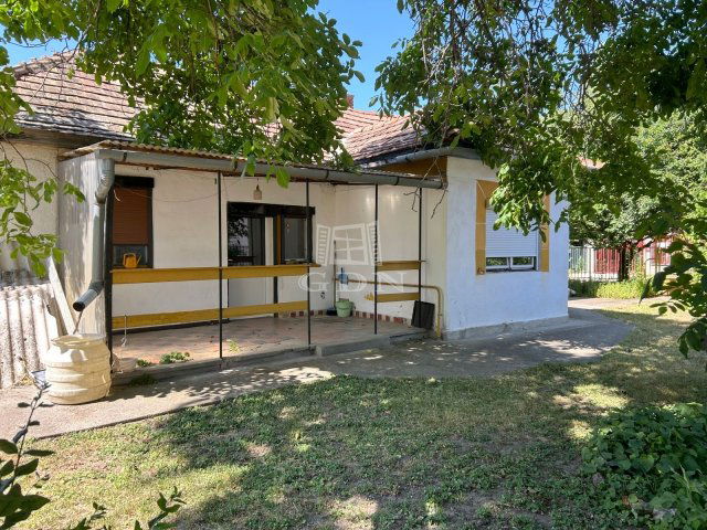 Eladó családi ház, Gárdonyban 37.5 M Ft, 2 szobás
