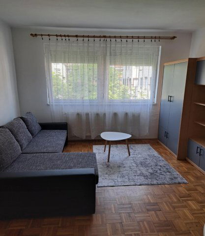 Kiadó téglalakás, albérlet, Debrecenben 180 E Ft / hó, 2 szobás