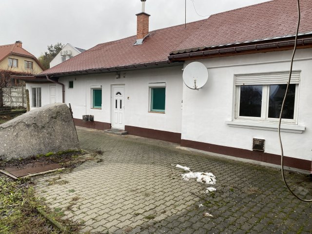 Eladó családi ház, Gödöllőn, Attila utcában 87.9 M Ft