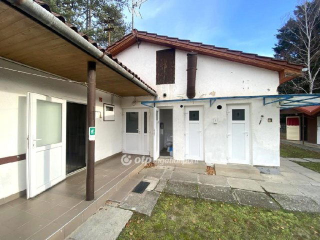 Eladó nyaraló, Siófokon 200 M Ft, 5 szobás