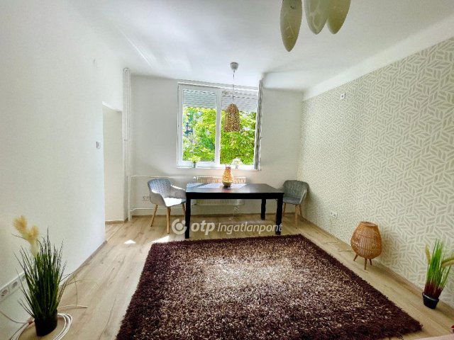 Eladó téglalakás, Budapesten, IX. kerületben 45.8 M Ft, 1 szobás