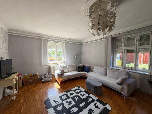 Eladó családi ház, Szikszón 46.9 M Ft, 5 szobás