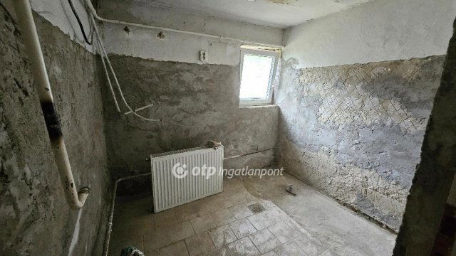 Eladó családi ház, Jászberényben 24.9 M Ft, 2+1 szobás