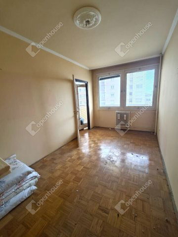 Eladó téglalakás, Győrött 52 M Ft, 2 szobás