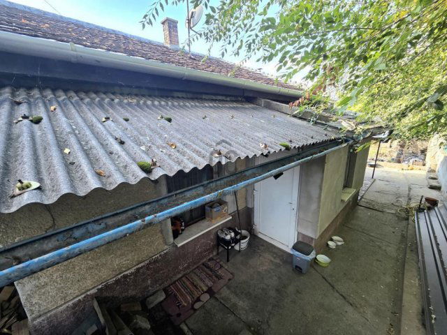 Eladó családi ház, Budapesten, XXIII. kerületben 40 M Ft