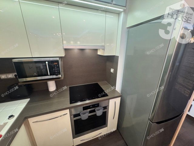 Kiadó téglalakás, albérlet, Kecskeméten 499 E Ft / hó