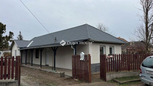 Eladó családi ház, Tápióbicskén 44.9 M Ft, 3 szobás