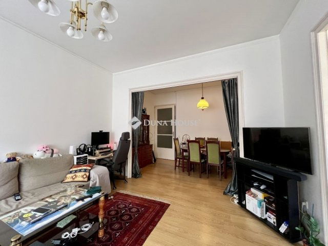 Kiadó téglalakás, albérlet, Budapesten, V. kerületben, 3 szobás