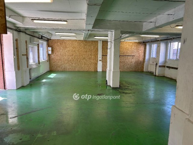 Kiadó ipari ingatlan, Budapesten, XX. kerületben 520 E Ft / hó