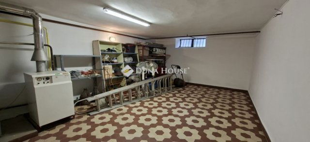 Eladó családi ház, Kecskeméten 89.9 M Ft, 4 szobás