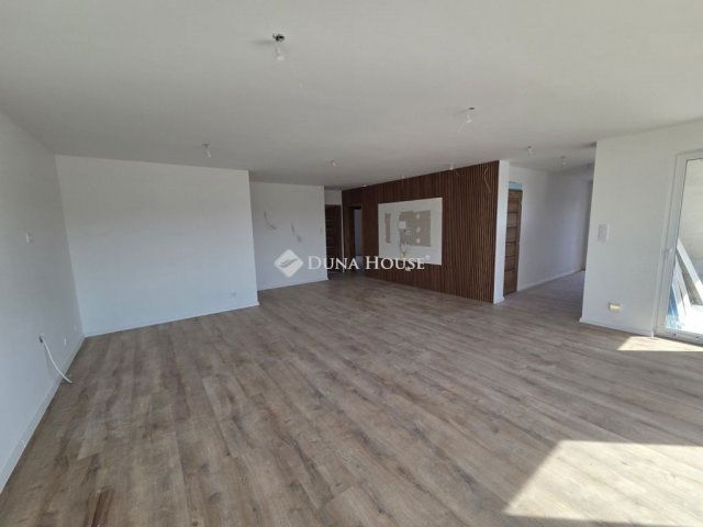 Eladó ikerház, Mogyoródon 197 M Ft, 5 szobás