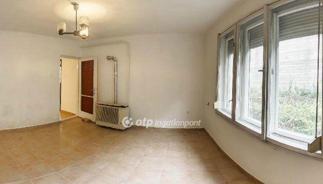 Eladó családi ház, Egerben 25 M Ft, 3 szobás