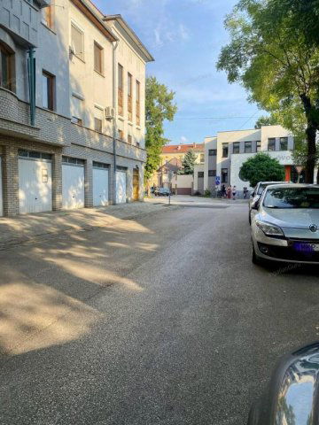 Eladó iroda, Kecskeméten 81.6 M Ft / költözzbe.hu