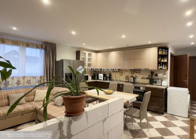 Eladó családi ház, Esztergomban, Szentpál utcában 85 M Ft