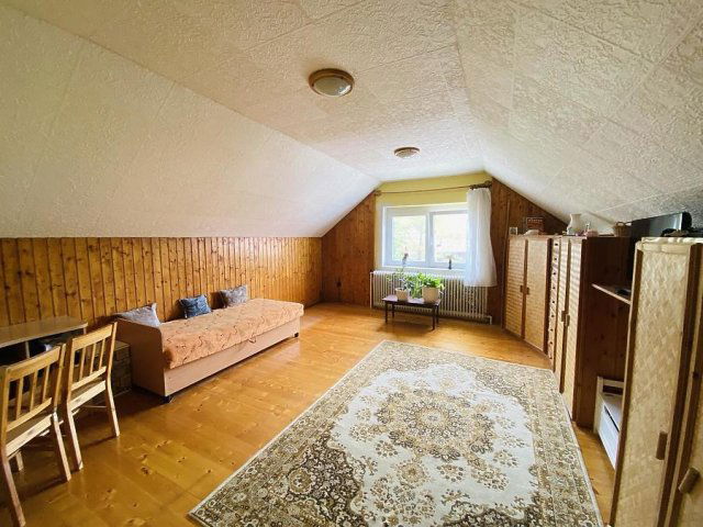 Eladó családi ház, Vácon 115.99 M Ft, 7 szobás