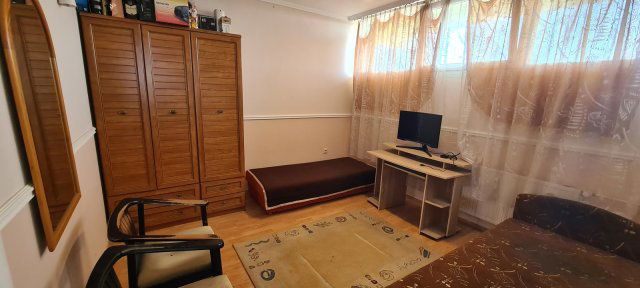 Eladó téglalakás, Nyíregyházán 42 M Ft, 2+1 szobás