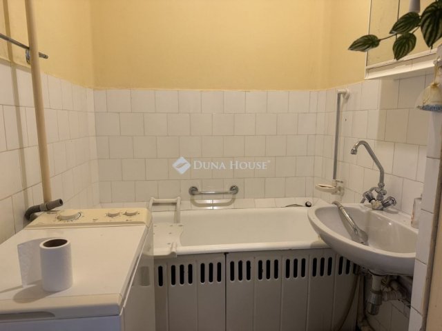 Eladó panellakás, Budapesten, XVIII. kerületben, Havanna utcában