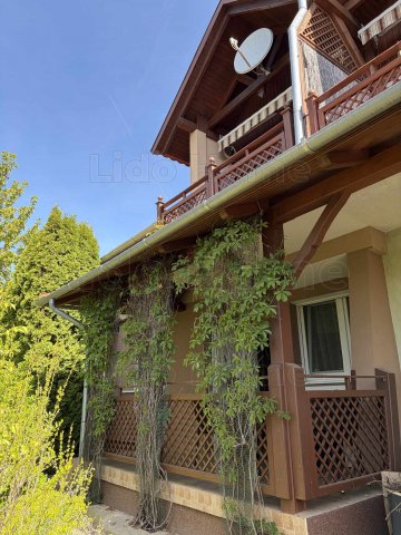 Eladó nyaraló, Balatonakarattyán 89 M Ft, 2+2 szobás