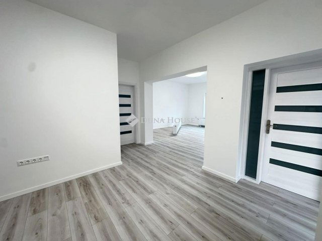 Eladó családi ház, Nagykőrösön 99 M Ft, 5 szobás