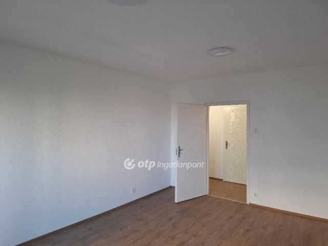 Eladó panellakás, Budapesten, XXI. kerületben 54.9 M Ft