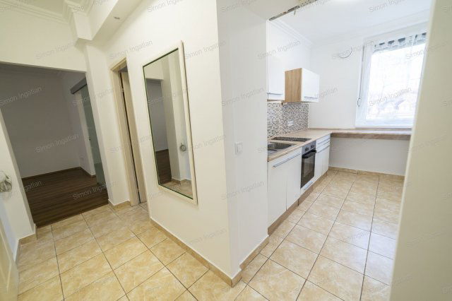 Eladó téglalakás, Kecskeméten 48.5 M Ft, 2 szobás