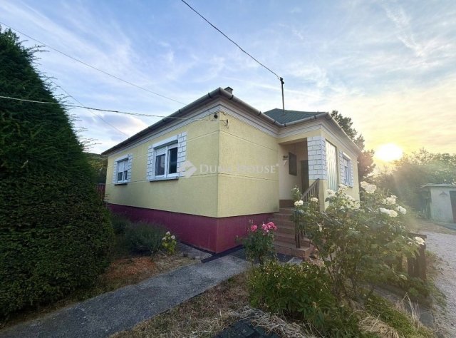 Eladó családi ház, Bodajkon 60.5 M Ft, 2 szobás