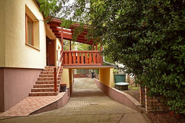 Eladó családi ház, Törökbálinton 145 M Ft, 4 szobás