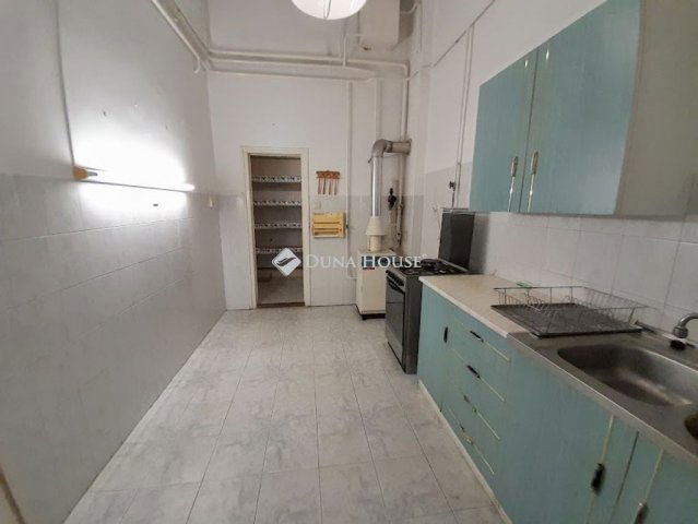 Kiadó téglalakás, albérlet, Békéscsabán 130 E Ft / hó