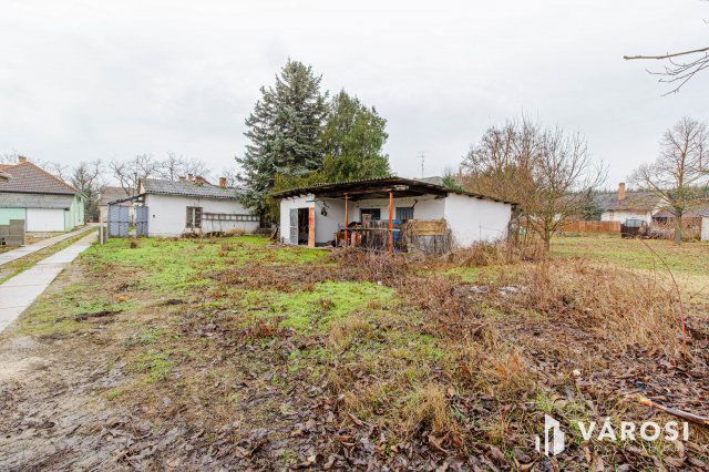 Eladó családi ház, Szegeden 115 M Ft, 2 szobás