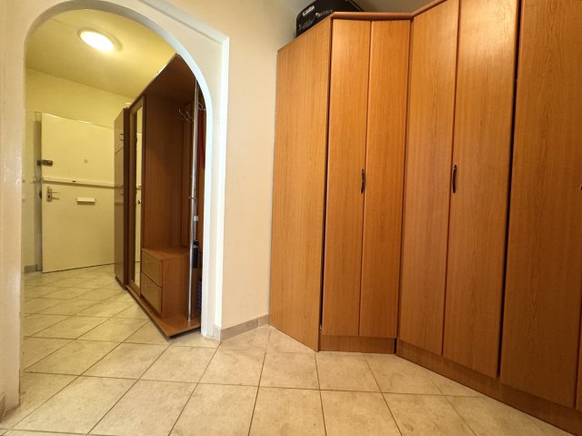 Eladó panellakás, Szegeden 55 M Ft, 3 szobás