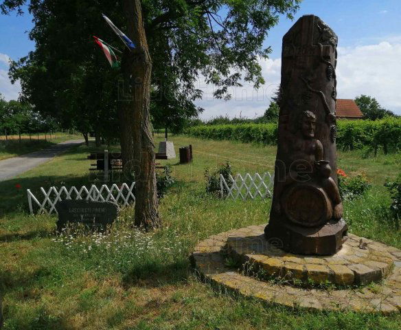Eladó mezogazdasagi ingatlan, Balatonőszödön 25 M Ft, 1 szobás