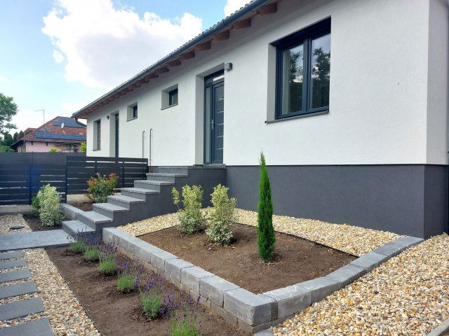 Eladó téglalakás, Szajolon 73.9 M Ft, 3 szobás