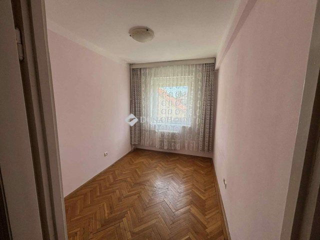 Eladó téglalakás, Mosonmagyaróváron 49.9 M Ft, 2 szobás