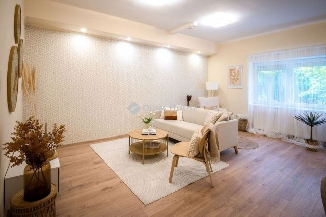 Eladó téglalakás, Budapesten, XI. kerületben 109.9 M Ft