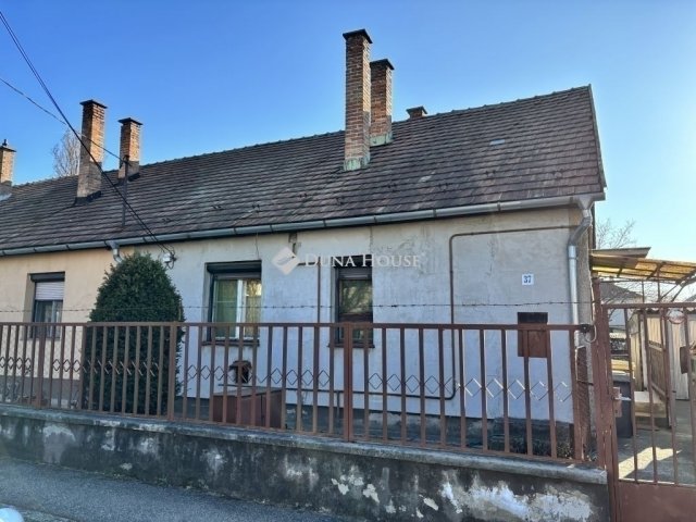 Eladó családi ház, Gyálon 59.9 M Ft, 2 szobás