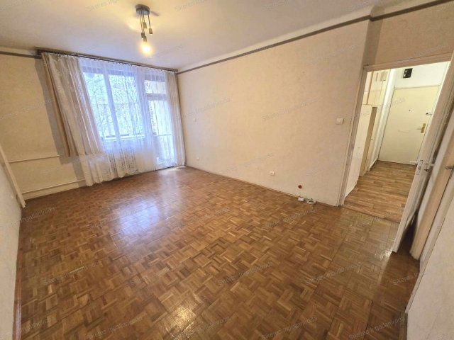 Eladó téglalakás, Tatabányán 44.99 M Ft, 2 szobás