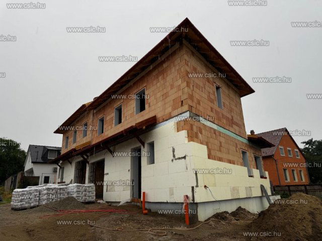Eladó ikerház, Fóton 115 M Ft, 4 szobás / költözzbe.hu