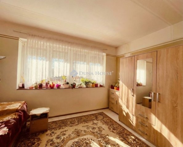 Eladó családi ház, Zalaegerszegen 84.7 M Ft, 5 szobás