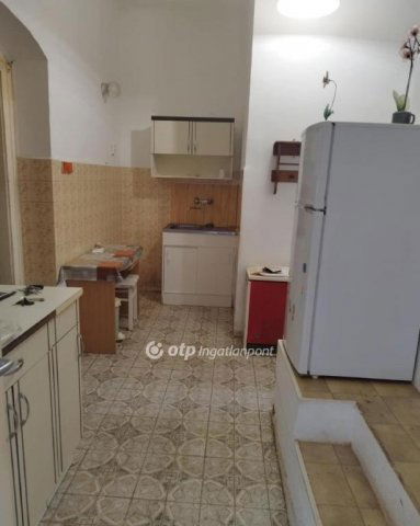 Eladó sorház, Mohácson 15 M Ft, 1 szobás / költözzbe.hu