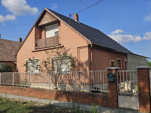 Eladó családi ház, Marcalgergelyin 32.5 M Ft, 2 szobás