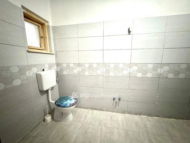 Eladó ikerház, Budapesten, XVI. kerületben 68.9 M Ft, 3+2 szobás