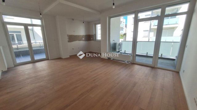 Eladó téglalakás, Zalaegerszegen 65 M Ft, 2 szobás