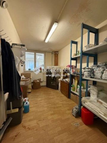 Eladó ipari ingatlan, Üllőn 390 M Ft / költözzbe.hu