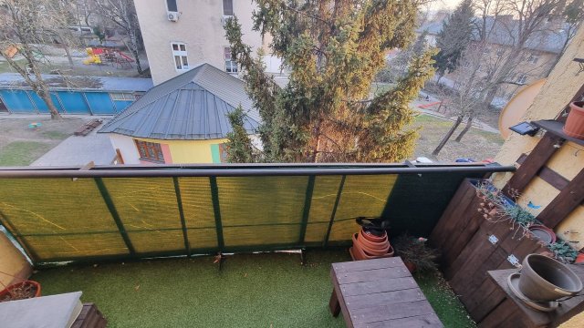 Eladó téglalakás, Esztergomban 46 M Ft, 2 szobás