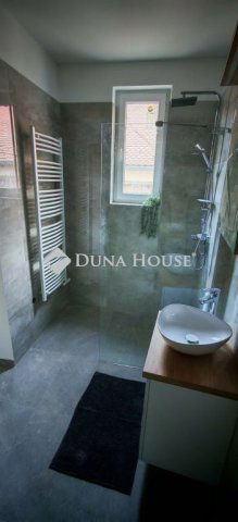 Eladó téglalakás, Pécsett, Mária utcában 42.9 M Ft, 1 szobás