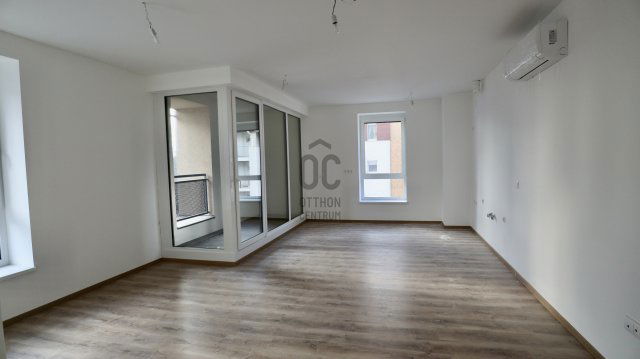 Eladó téglalakás, Budapesten, IV. kerületben, Ezred utcában