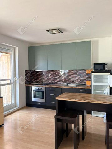 Eladó téglalakás, Győrött 69.5 M Ft, 3 szobás