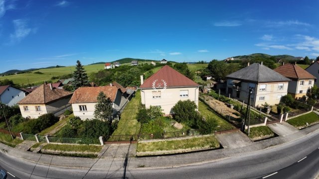 Eladó családi ház, Arlón, Ady Endre úton 14.9 M Ft, 3 szobás