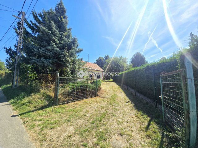 Eladó telek, Pécsett 31.9 M Ft / költözzbe.hu