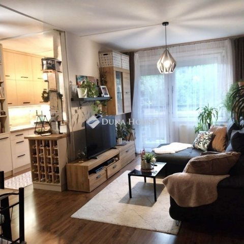 Eladó téglalakás, Etyeken 59 M Ft, 4 szobás